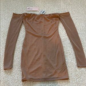 Oh Polly Gold Long Sleeve Off-Shoulder Bodycon Dress